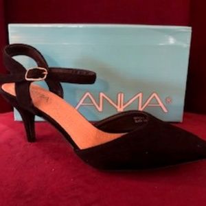 Anna Black Suede Office Pumps - Size 8